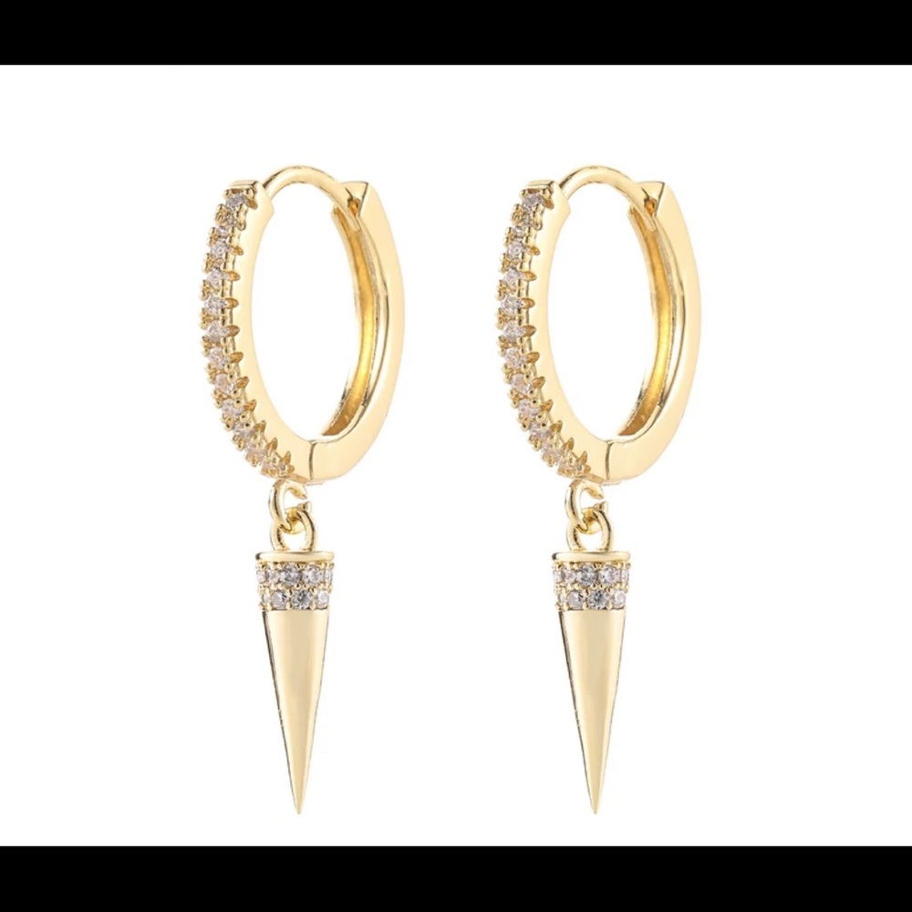 *NEW* 18k Spike Circle Hoop Earrings - Picture 2 of 5